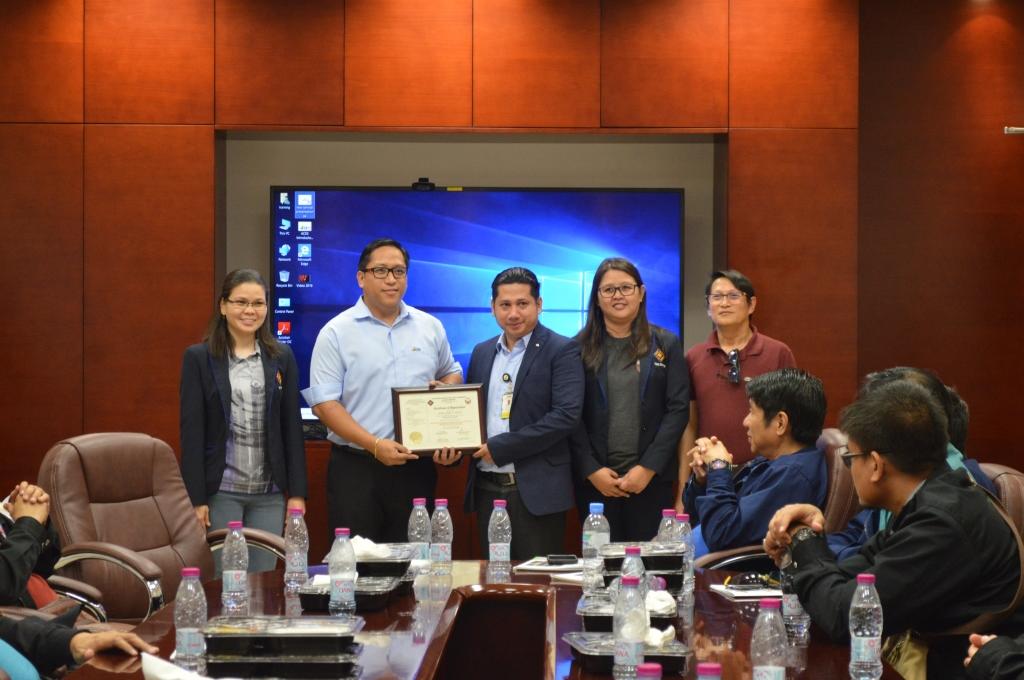 awarding.jpg